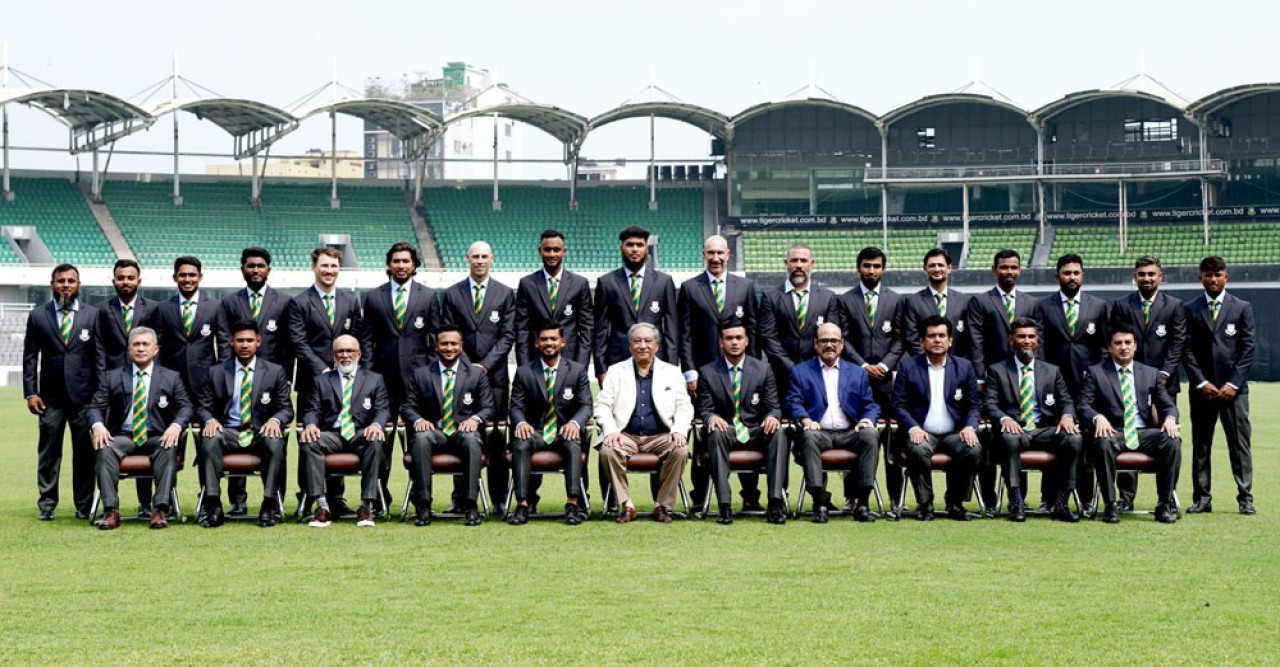 বিশ্বকাপ যাত্রার আগে বাংলাদেশ দলের ফটোসেশন