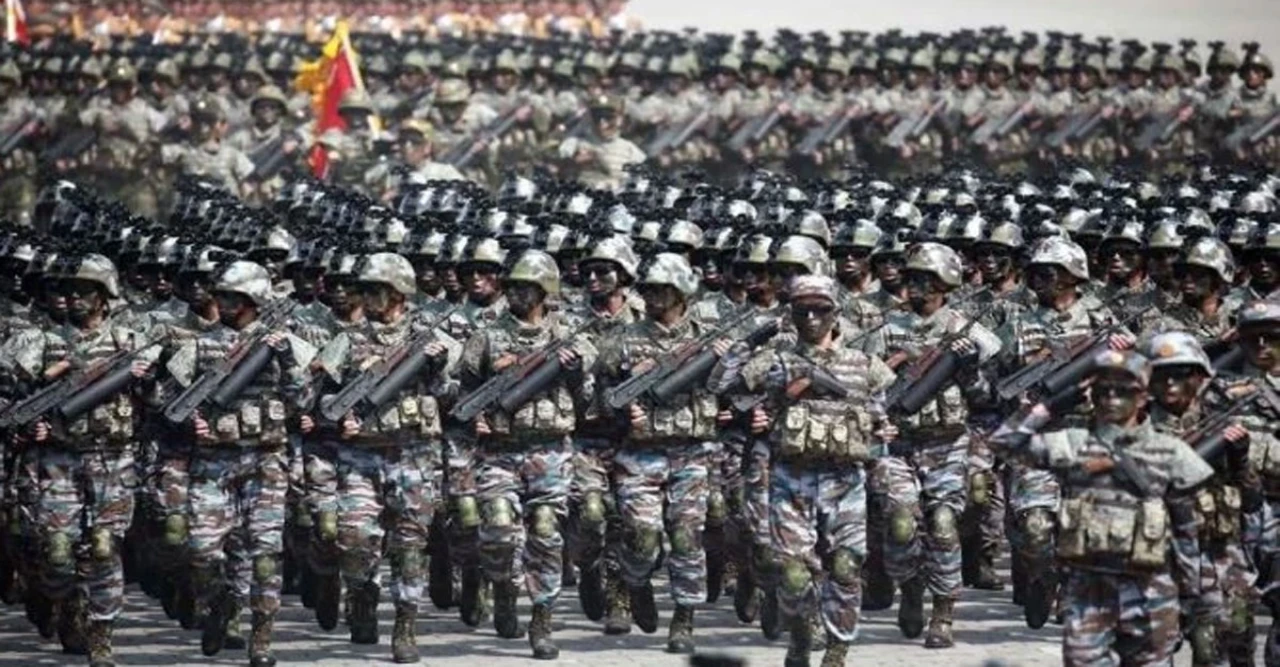 দক্ষিণ কোরিয়ার সেনা কমছে, উত্তর কোরিয়া তিনগুণ এগিয়ে! এবার কি ঝুঁকিতে সিউল?