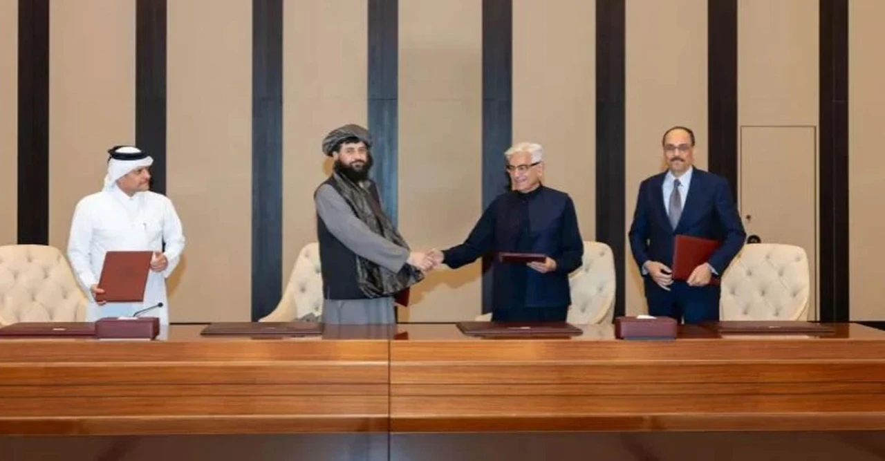 দোহায় নাটকীয় মোড়: আফগানিস্তান ও পাকিস্তান যুদ্ধবিরতিতে সম্মত — সীমান্তে কী হলো জানেন কি?