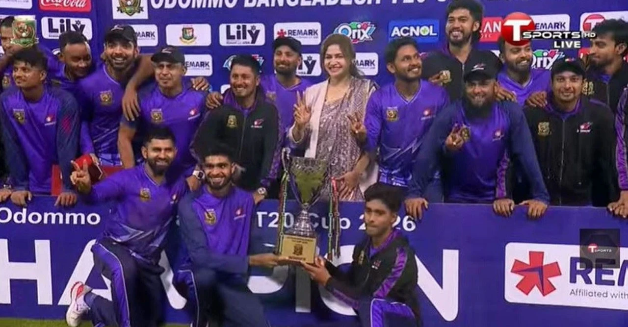 শেষ তিন ওভারে মুস্তাফিজের জাদু, নাটকীয় জয়ে দুর্বারকে হারিয়ে চ্যাম্পিয়ন ধূমকেতু দল