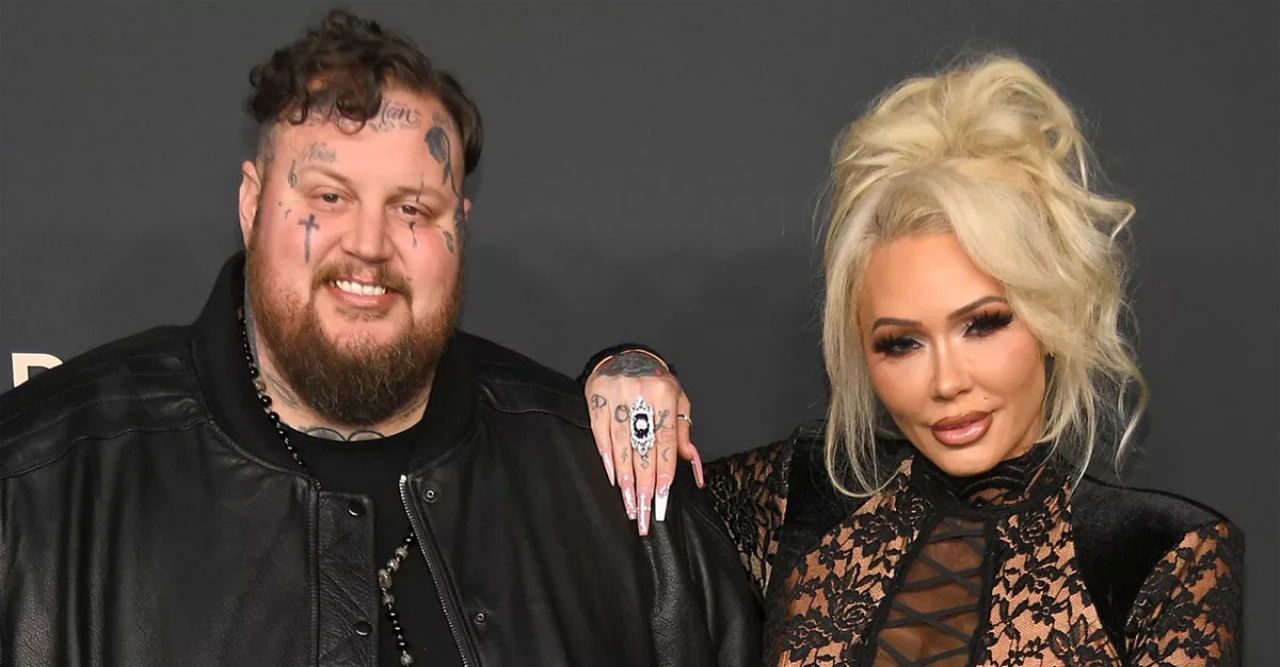 Bunnie Xo Posts Cryptic Lingerie Photos Hours Before Jelly Roll Divorce Filing