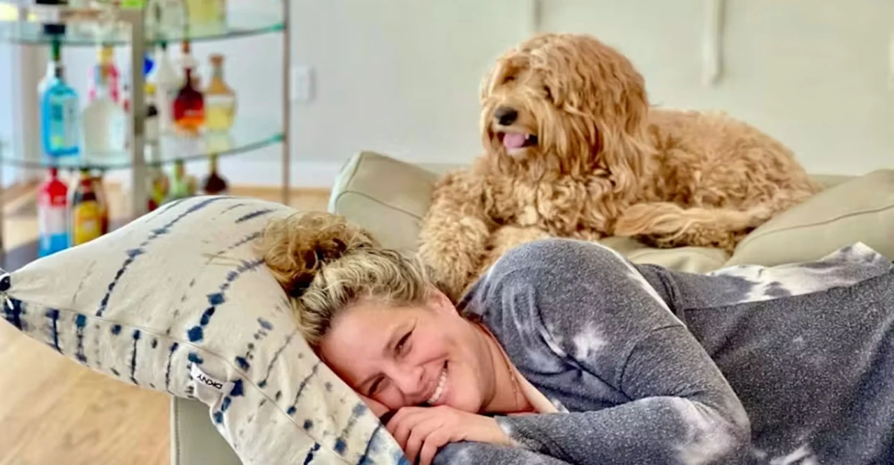 Jill Smokler, Founder of Scary Mommy, Dies at 48 After Brain Cancer Battle