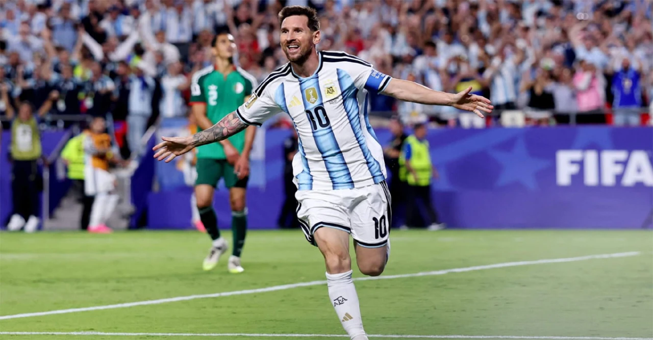 Zlatan Ibrahimovic Pokes Fun at His Own World Cup Record While Hailing 'Surreal' Lionel Messi