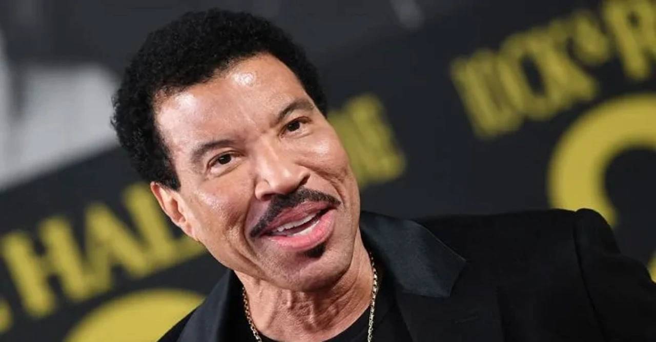 Lionel Richie Forced to Pause Tour After Dizzy Spell Sends Him to Hospital