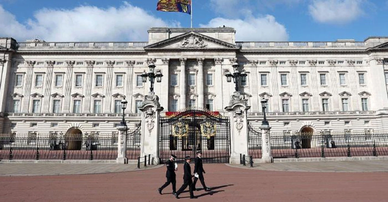 Palace Moves Forward with Royal Duties as Prince Harry’s UK Security Standoff Intensifies