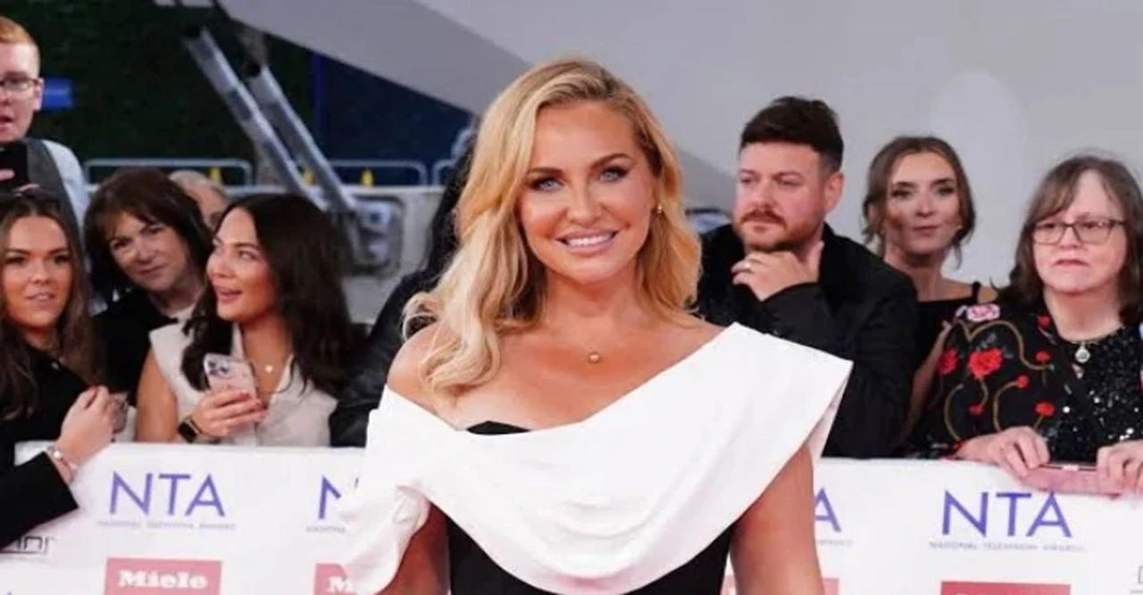 Josie Gibson Stuns Fans with Remarkable Transformation After Major Arm Surgery