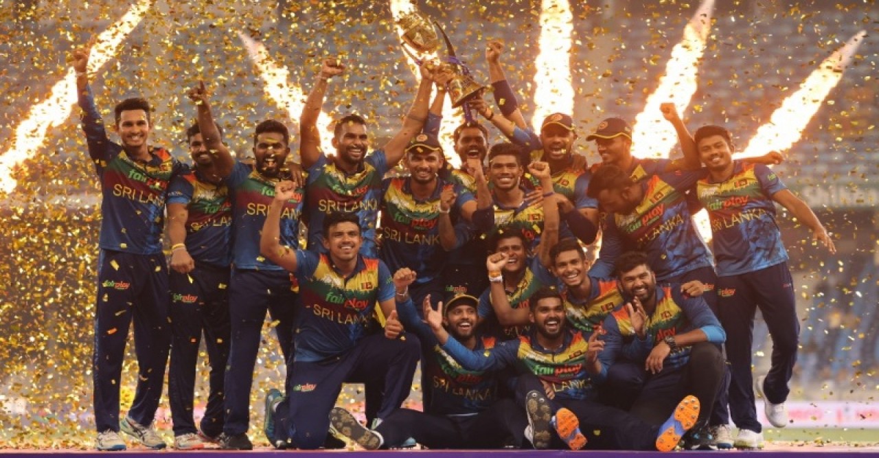 এশিয়া কাপ: পাকিস্তানকে হারিয়ে এশিয়া কাপ চ্যাম্পিয়ন শ্রীলঙ্কা