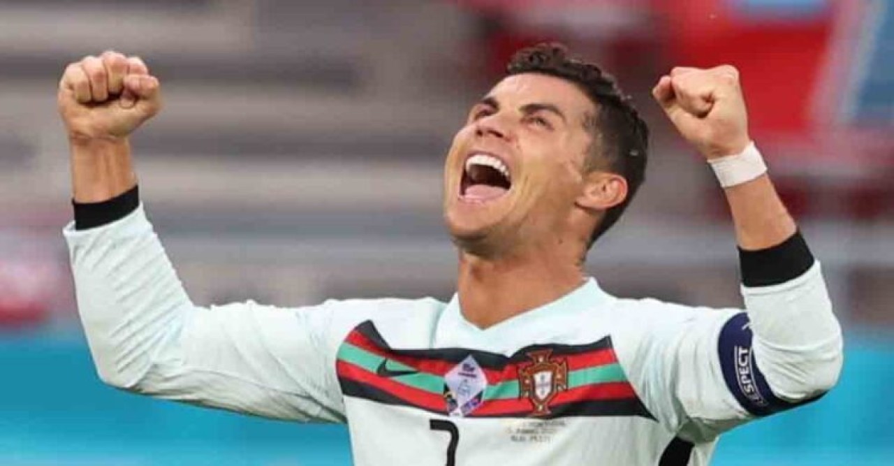 রোনাল্ডোকে চাইছে সৌদির ক্লাব, বিরাট টাকার প্রস্তাব