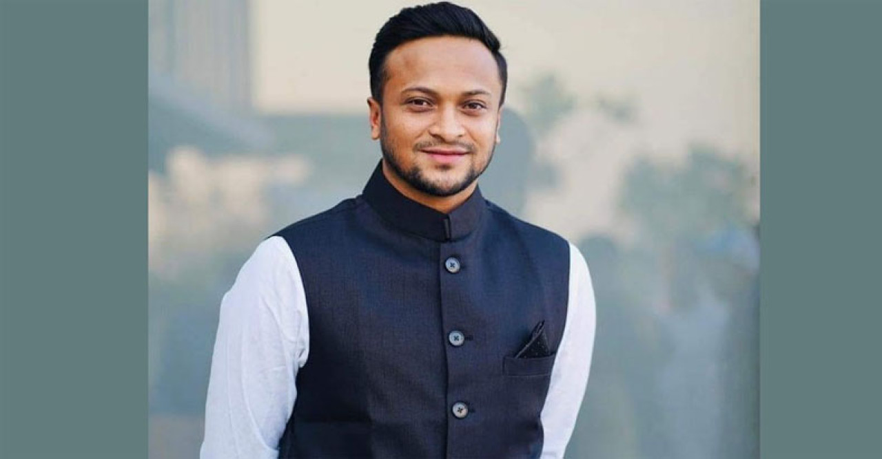 রাজনীতির মাঠে থাকলেও শান্ত-মিরাজদের খোঁজ রাখছেন সাকিব