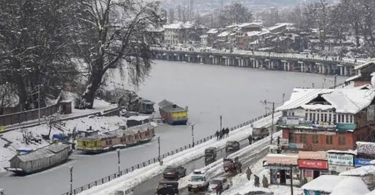 কাশ্মীরে শুরু হল ‘চিল্লাই কালান’, ঠান্ডায় কাঁপছে ভূস্বর্গ