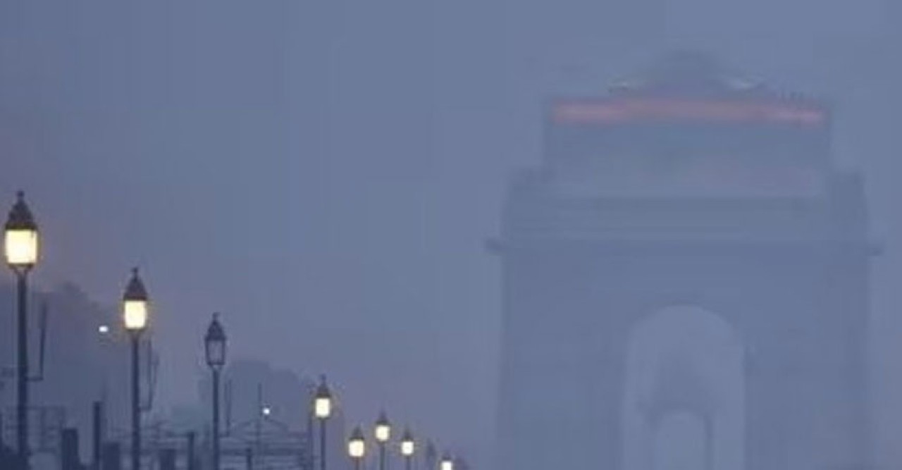 মে মাসে হঠাৎ ঠান্ডা দিল্লিতে, তাপমাত্রা নেমেছে ১৫ ডিগ্রীতে