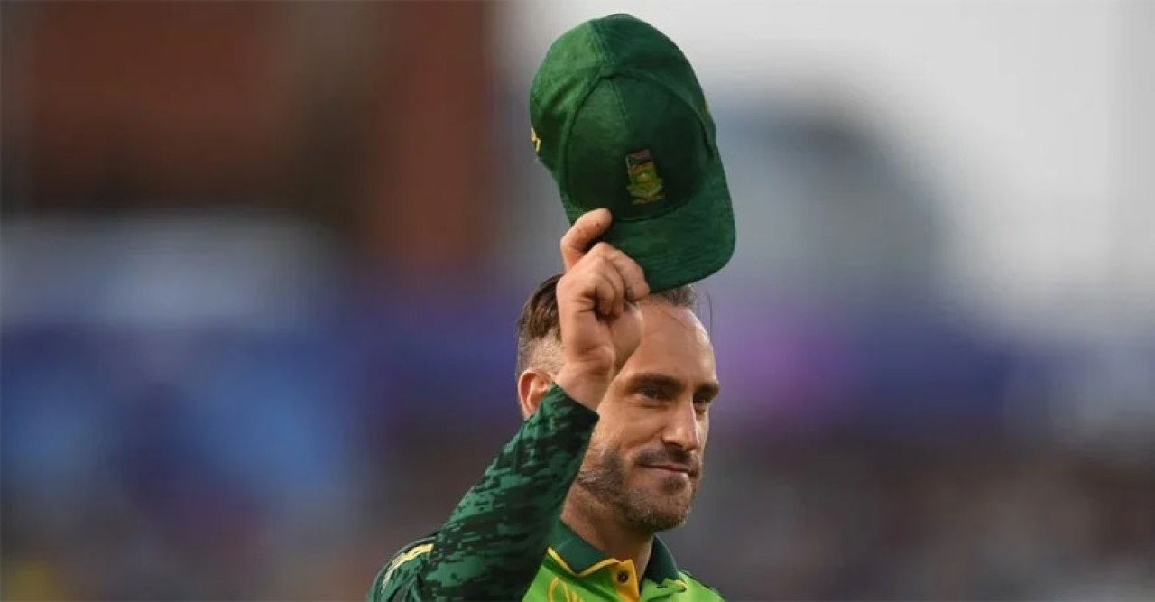 জাতীয় দলের জার্সিতে মাঠে ফেরার ইঙ্গিত দিলেন ডু প্লেসিস