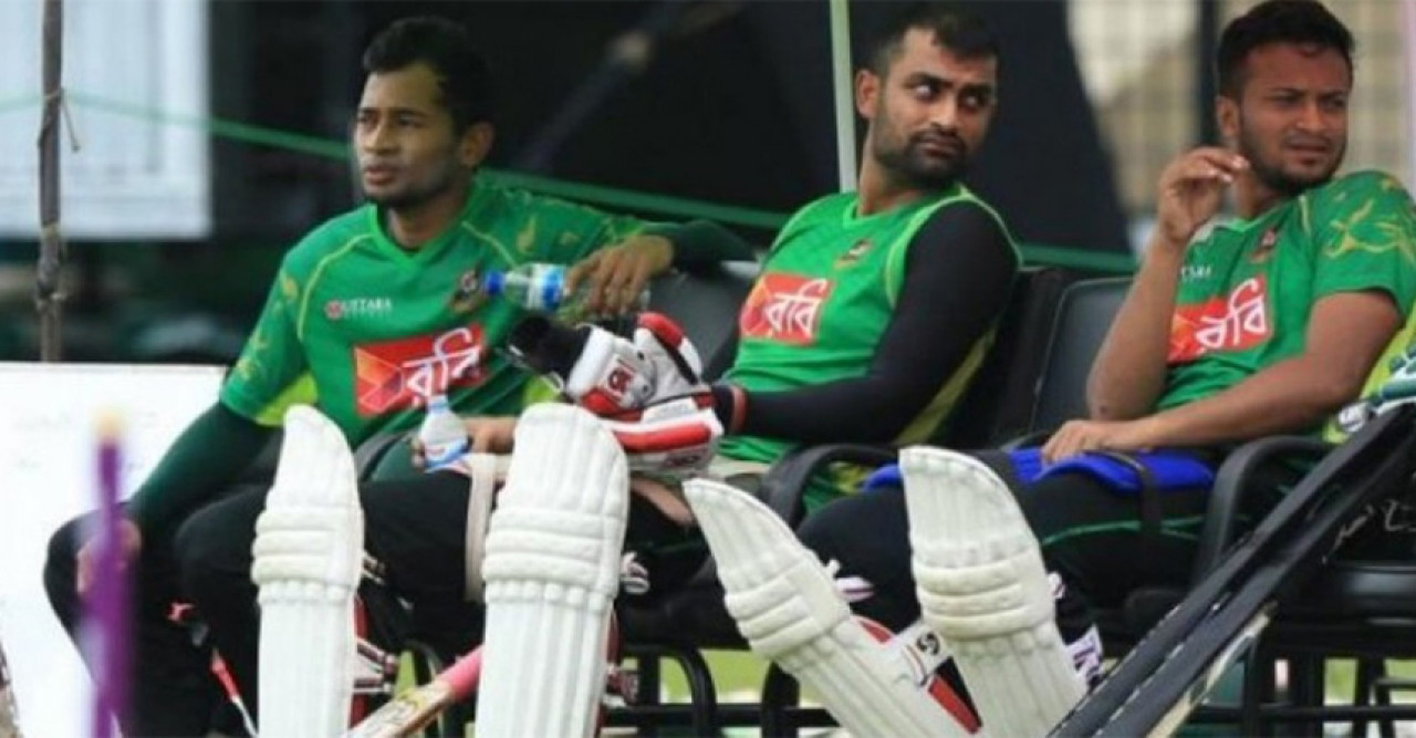 ভাষা শহীদদের প্রতি শ্রদ্ধা জানালেন সাকিব-তামিম-মুশফিকরা