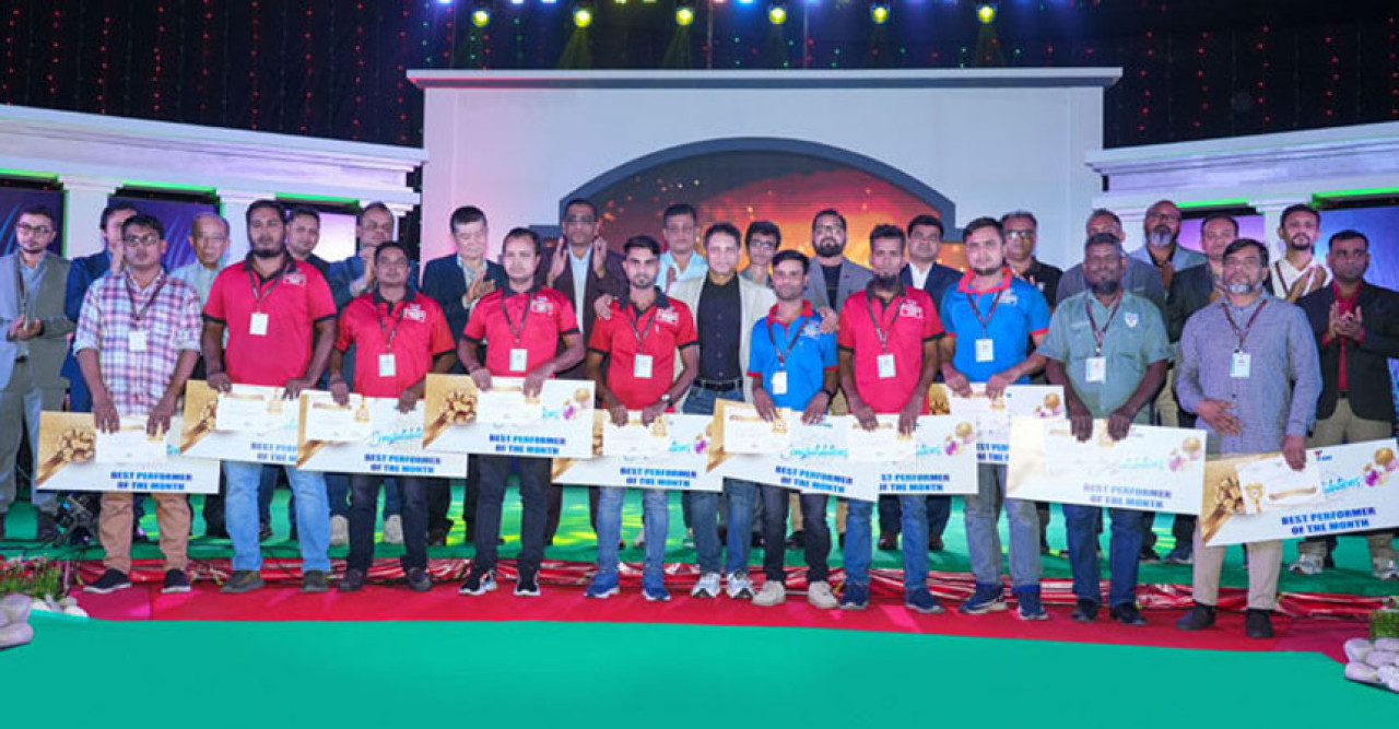 প্রতিষ্ঠানের অগ্রগতিতে বিশেষ অবদান, ২১৭ জনকে পুরস্কৃত করলো ওয়ালটন