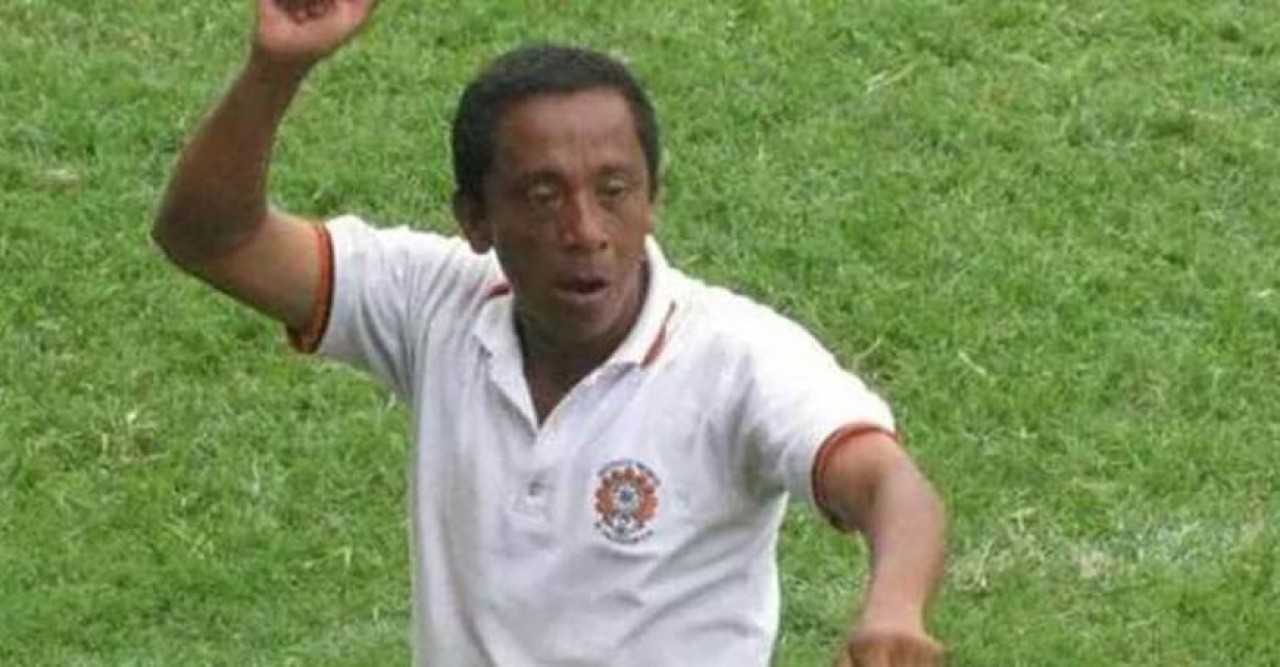 লাল কার্ড দেখানোয় রেফারিকে পিটিয়ে হত্যা