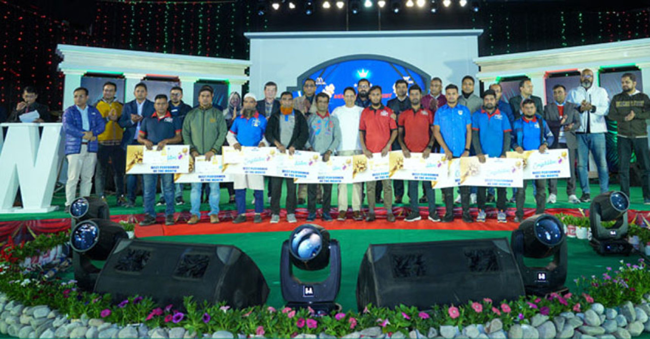 ওয়ালটন হেডকোয়ার্টার্সের ২১৯ জন পেলেন ‘বেস্ট এম্প্লয়ি অ্যাওয়ার্ড’ 