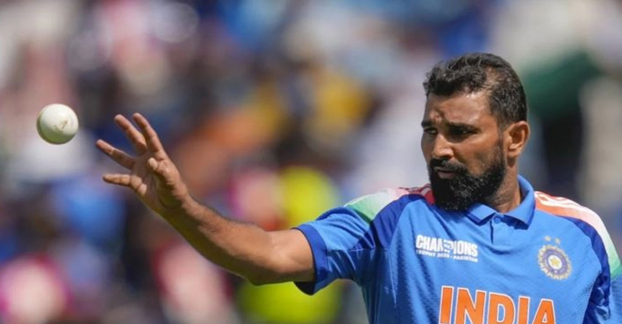 শামির দাবি: বল সুইংয়ের জন্য আবারও থুতু ব্যবহারের অনুমতি চাই