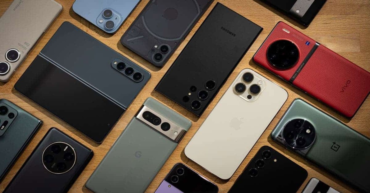 Best Display Mobile Phones in Bangladesh (2025): Top Picks for Stunning Visuals