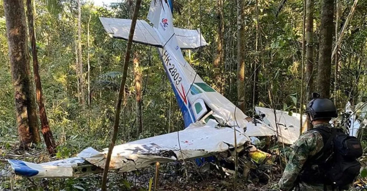 ফ্রান্সে ছোট বিমান বিধ্বস্ত, ২ সেনাসহ নিহত ৩