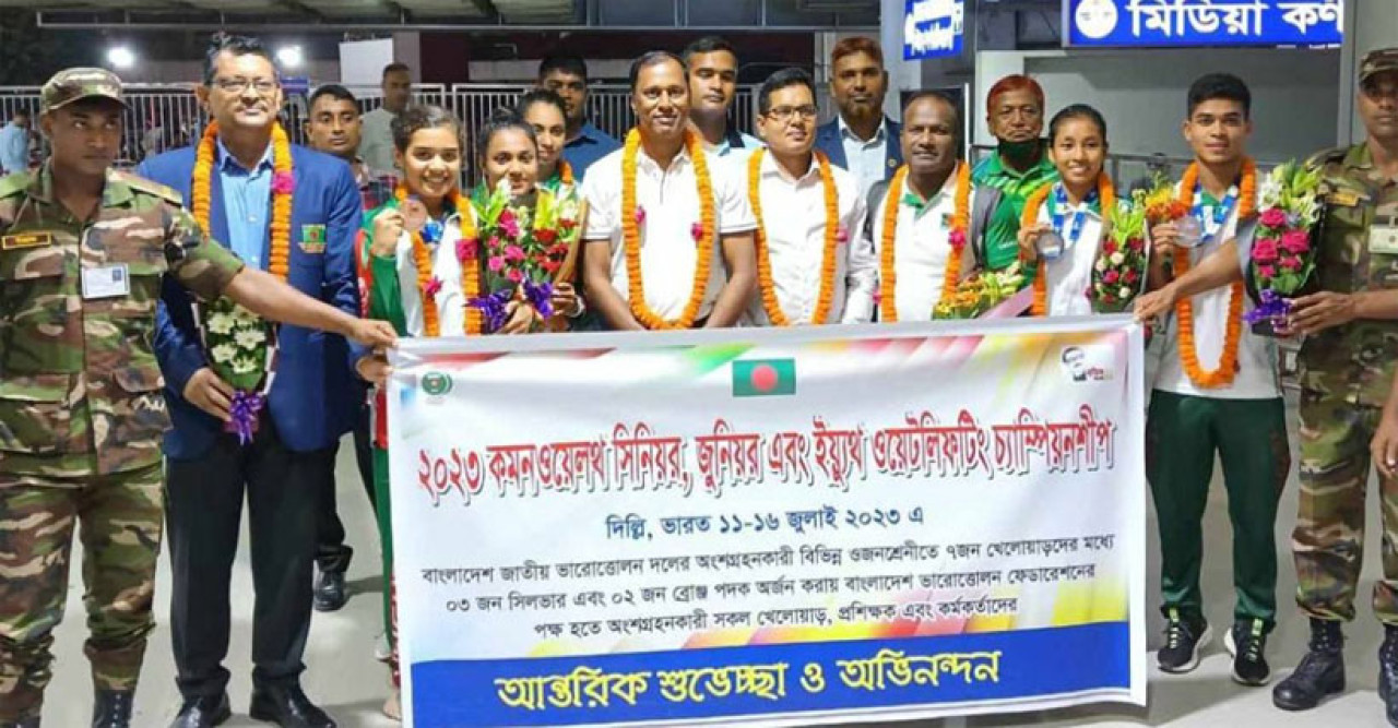 ভারতের মাটিতে ভারোত্তোলক দলের পদক জয় 