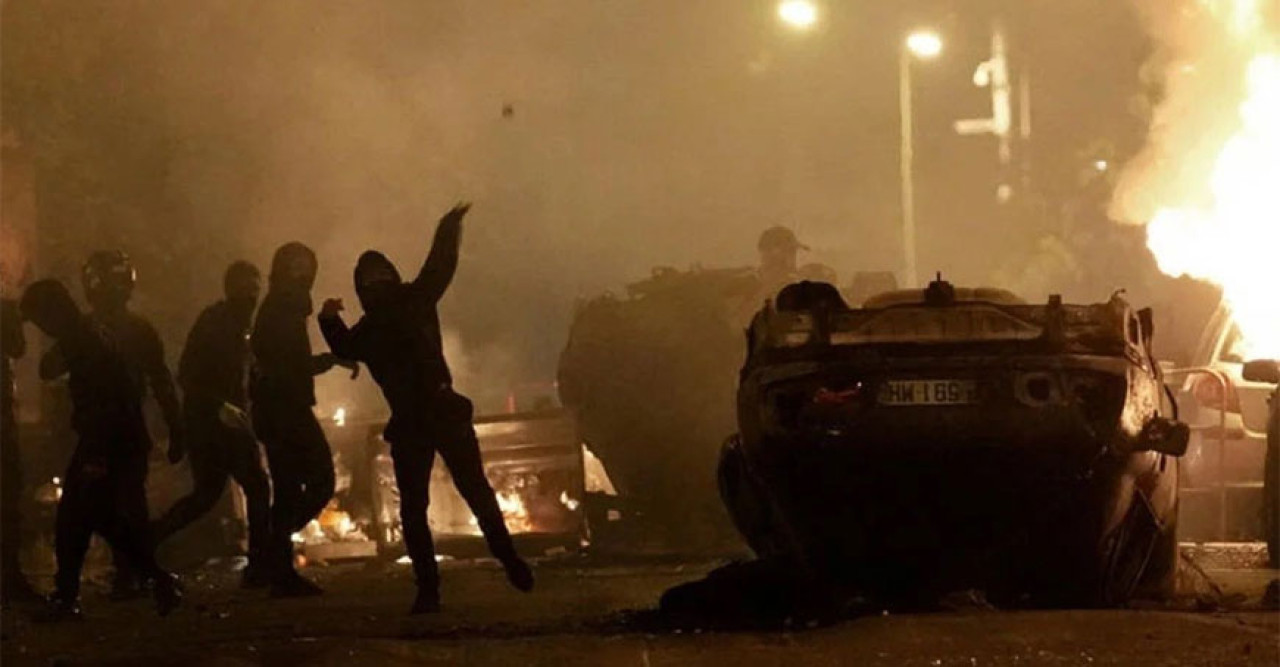 ফ্রান্সে দাঙ্গায় জড়িত ৭০০ জনের কারাদণ্ড