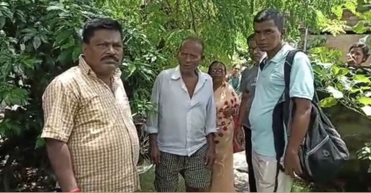 নেশার টাকা জোগাড় করতে শিশুপুত্রকে বিক্রি, গ্রেপ্তার মা ও ঠাকুরদা