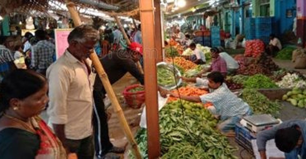 ভারতে খাদ্য মূল্যবৃদ্ধি ৬ শতাংশ হতে পারে, উদ্বেগ বাড়ছে গ্রাম নিয়েও