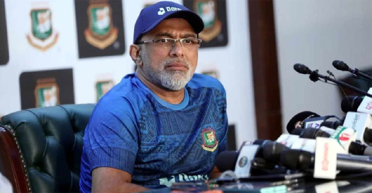 ছুটি কাটাতে অস্ট্রেলিয়ায় গিয়ে বিড়ম্বনায় হাথুরুসিংহে