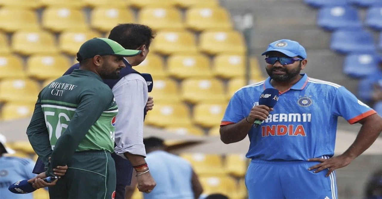 টস জিতে ভারতকে ব্যাটিংয়ে পাঠালো পাকিস্তান