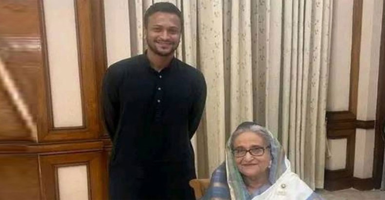 শ্রীলঙ্কা থেকে দেশে ফিরে সংসদে প্রধানমন্ত্রীর সঙ্গে সাক্ষাৎ করেছেন সাকিব 