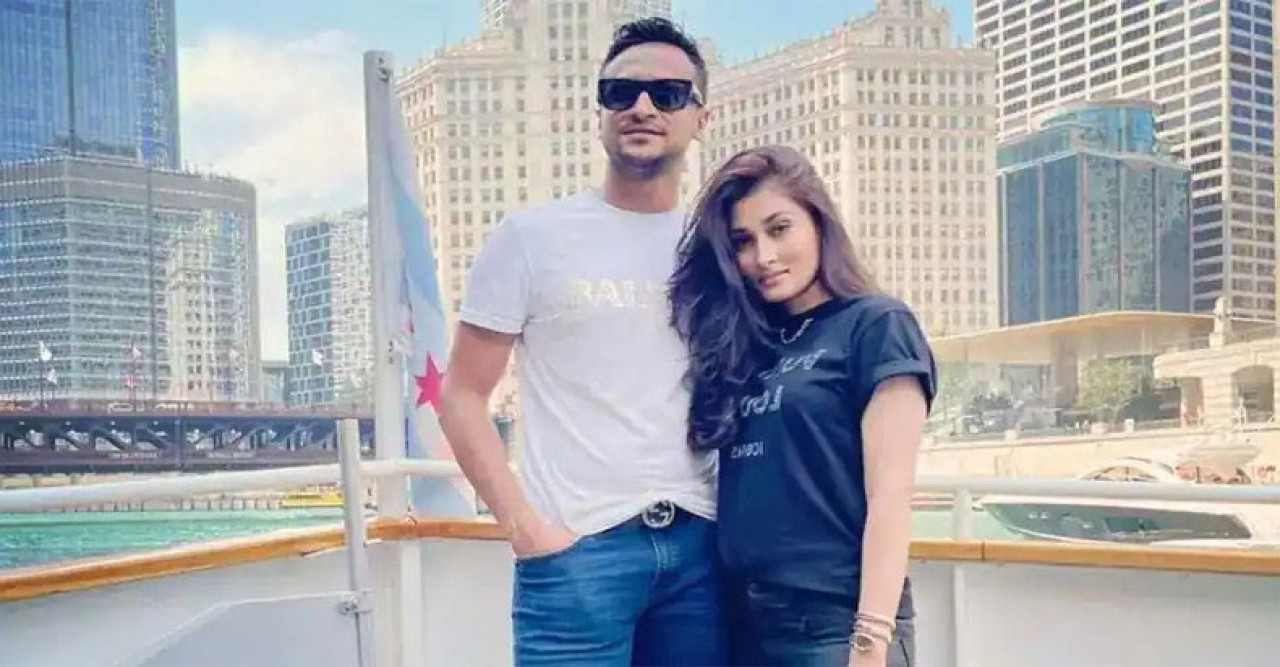 স্ত্রী শিশিরের ভালোবাসায় সিক্ত সাকিব