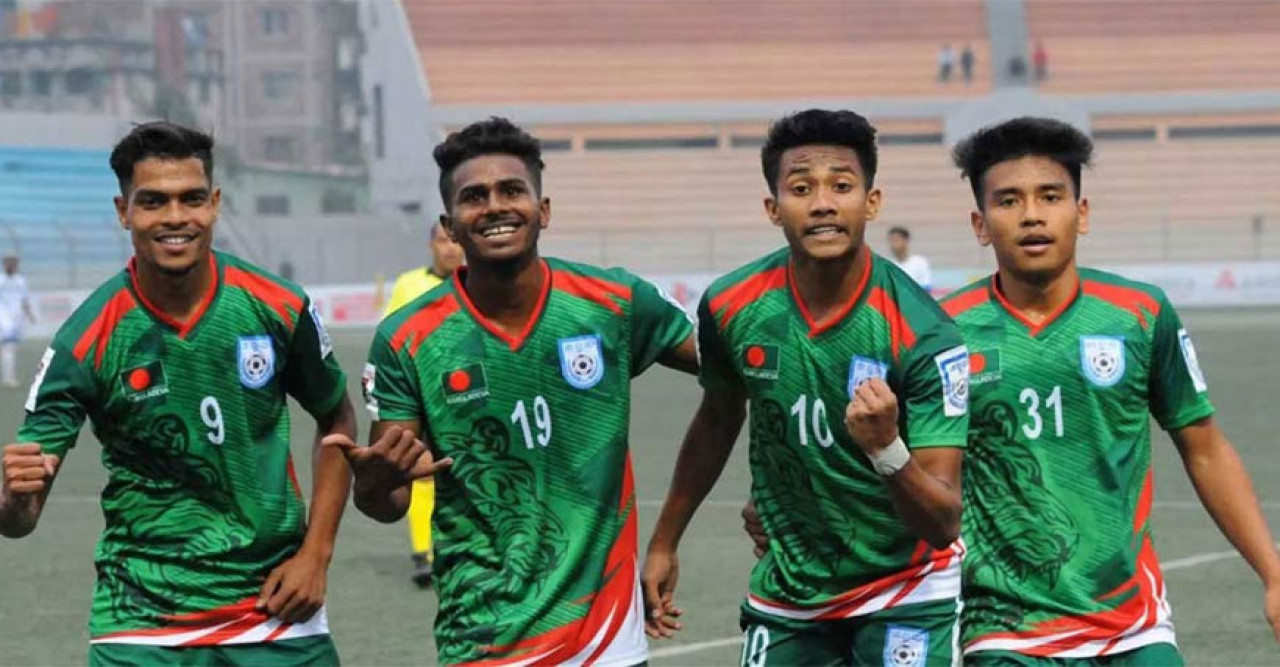 বাফুফের এলিট একাডেমি থেকে খেলোয়াড় কিনতে চায় বিপিএলের তিন ক্লাব
