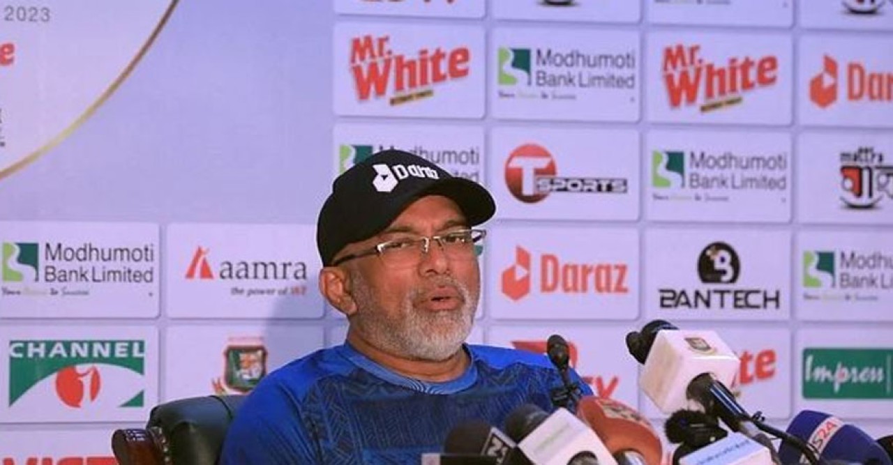 ইংলিশদের বিপক্ষে টাইগারদের আক্রমণাত্মক দেখতে চান হাথুরুসিংহে
