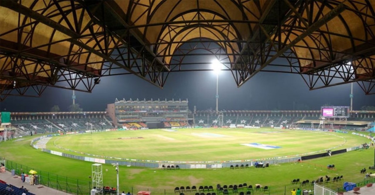 লাহোরের গাদ্দাফি স্টেডিয়ামের সিসিটিভি ক্যামেরা চুরি