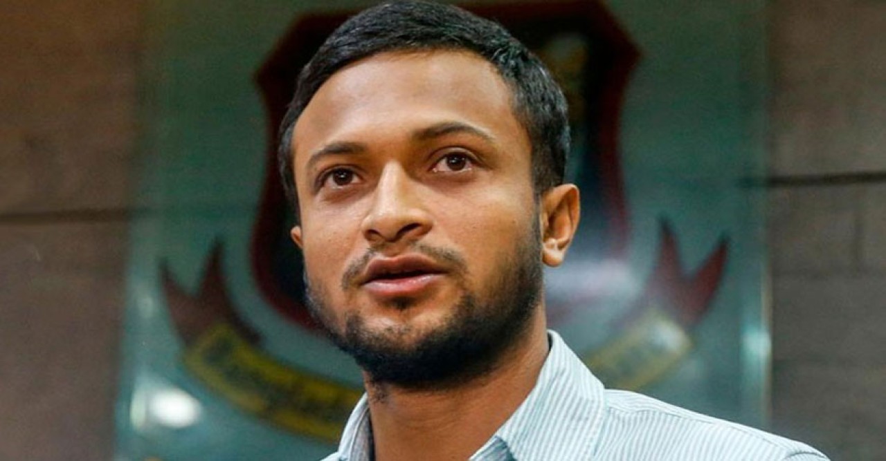 সাকিবকে ঘিরে দুবাইয়ের গোল্ড সুকেতে জনতার ভিড়