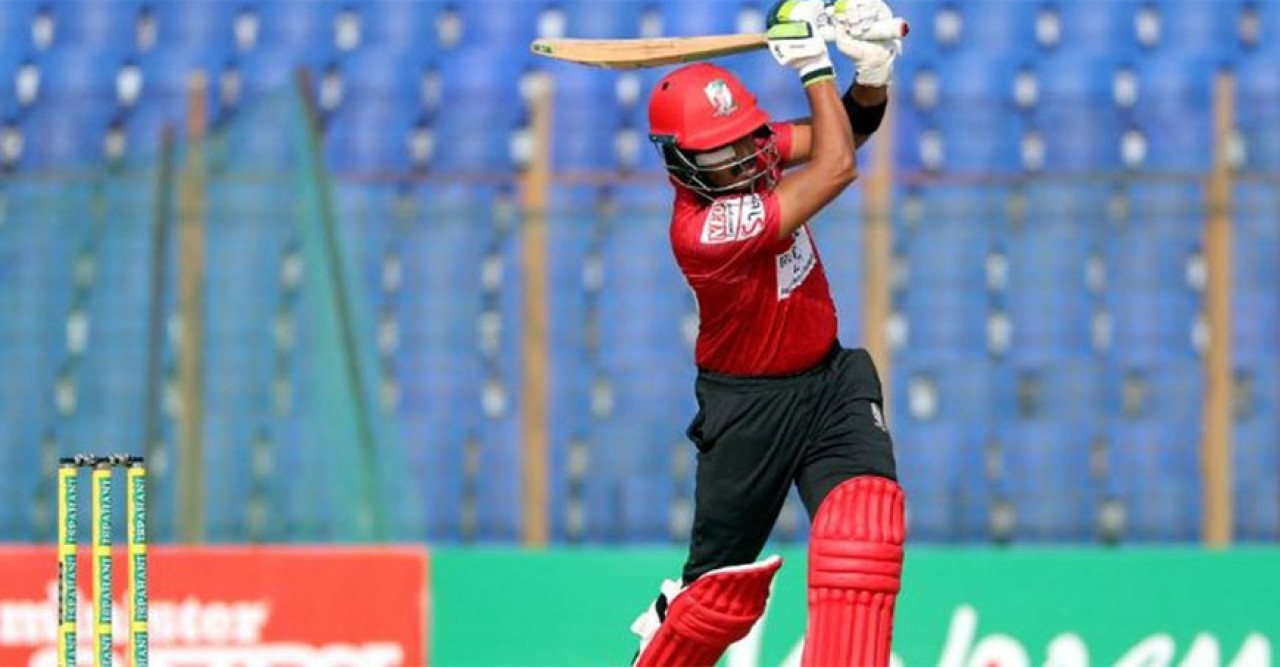 বিপিএলে শততম ম্যাচ খেলার কীর্তি গড়লেন বিজয়