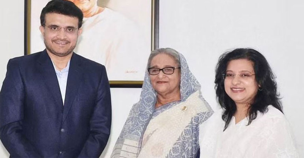 প্রধানমন্ত্রীর সঙ্গে সৌরভ ও স্ত্রী ডোনা গাঙ্গুলীর সাক্ষাৎ