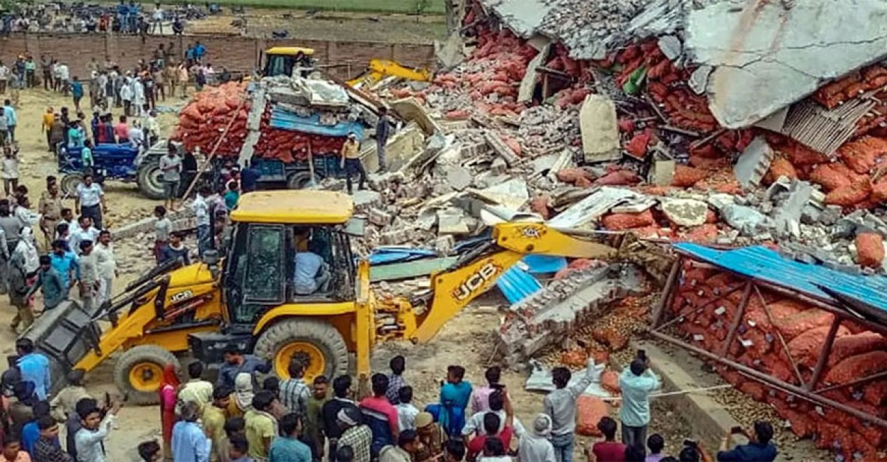 ভারতে কোল্ড স্টোরেজের ছাদ ধসে নিহত ৮