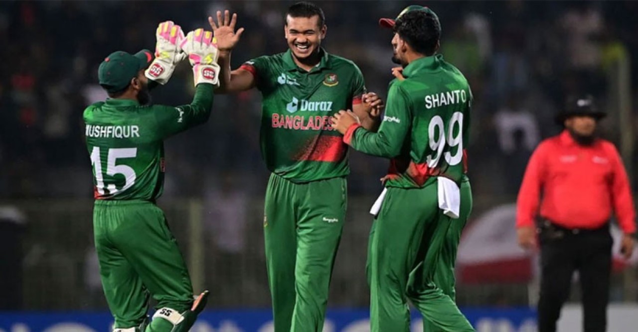এবার নাসুমের জোড়া আঘাত, সপ্তম উইকেট হারালো আয়ারল্যান্ড