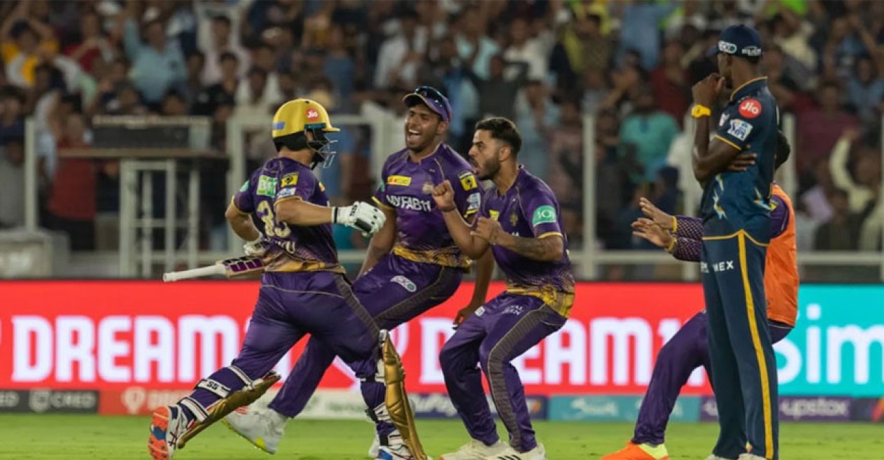 টানা পাঁচ ছক্কায় অবিশ্বাস্য জয় কলকাতার!