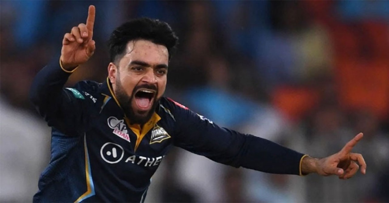 আইপিএলে প্রথম হ্যাটট্রিক রশিদ খানের