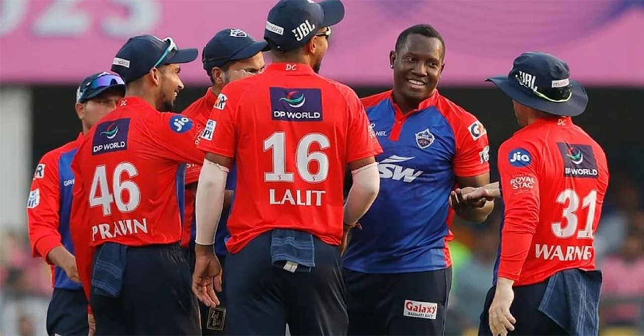দিল্লির খেলোয়াড়দের আয়নার সামনে দাঁড়ানো পরামর্শ দিলেন সৌরভ