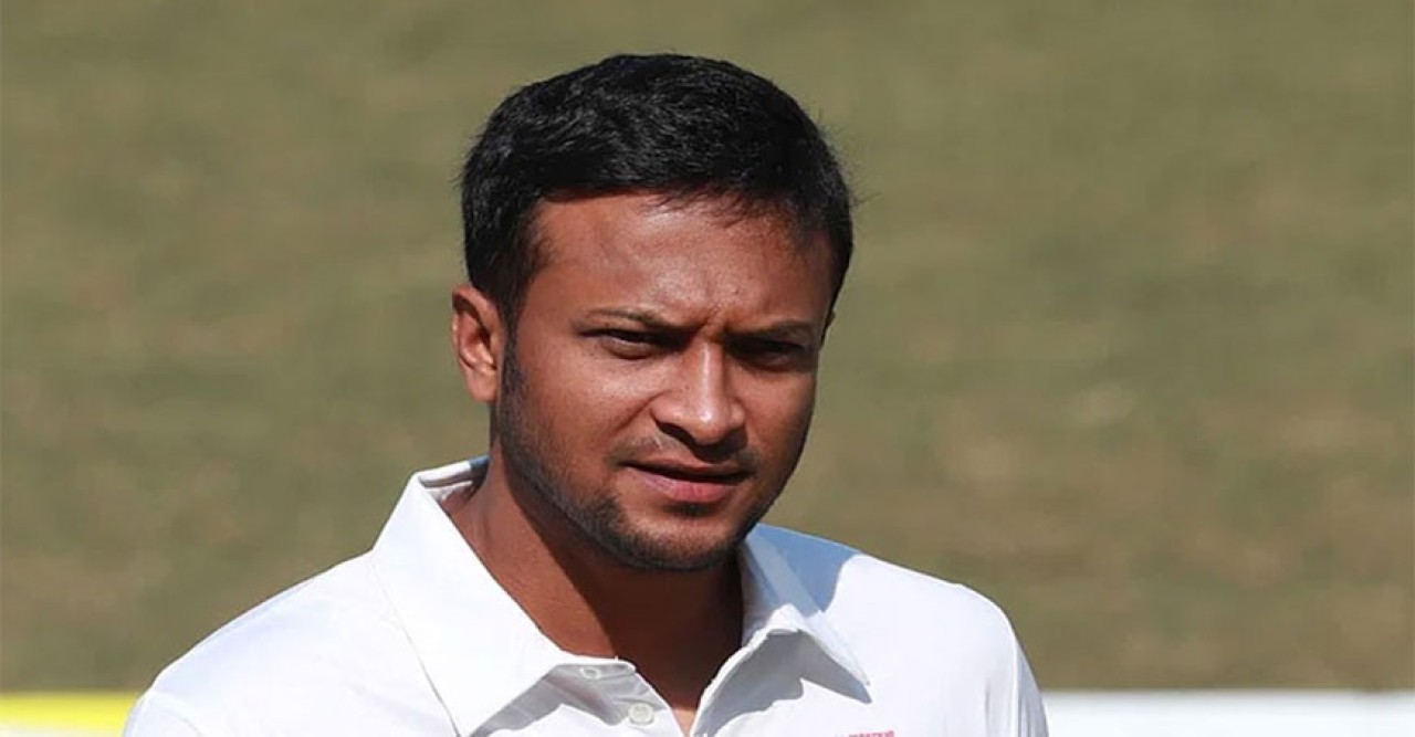 হাসপাতাল থেকে মাঠে ফিরেছেন সাকিব