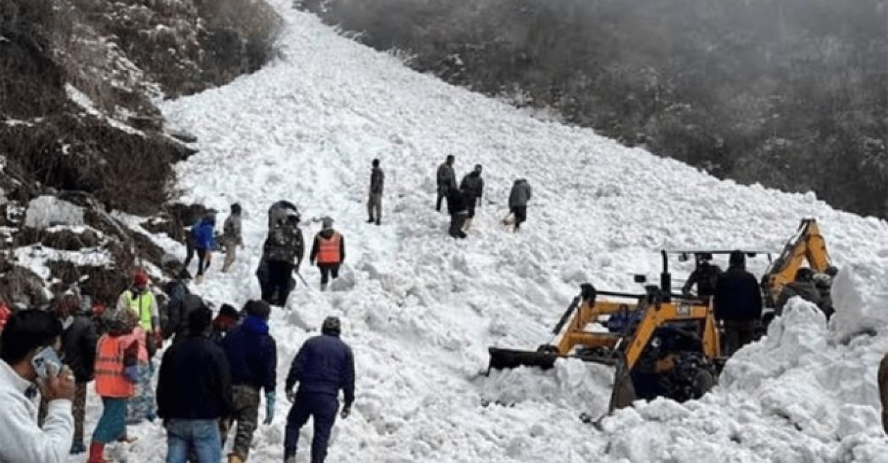 পাকিস্তানে তুষার ধসে নিহত ১১, আহত ২৫