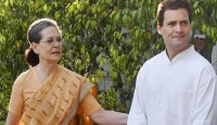 রাহুলের জন্য পাত্রী খুঁজতে বললেন সোনিয়া গান্ধী!