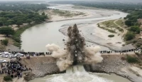 ভারতের বৃষ্টিতে পাকিস্তানে ভয়াবহ বন্যা! বাঁধ বাঁচাতে বিস্ফোরণ, কর্তারপুর সাহিব তলিয়ে গেল পানিতে