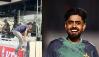 বাবর আজমের জন্মদিনে ড্রেসিং রুমে ভক্তের হানা! নিরাপত্তা ভাঙায় চরম আতঙ্ক পাকিস্তান দলে