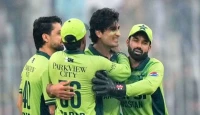 শেষ দু'বলে নাটকীয় জয়! ফয়সালাবাদে ১৭ বছর পর, পাকিস্তান কীভাবে হারানো ম্যাচ জিতলো?