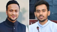 দুঃসাহসী পদক্ষেপ! দুদকের দরজায় স্লোগান দিয়ে আসিফের বিরুদ্ধে অভিযোগ দাখিল করলেন সাকিবভক্তরা