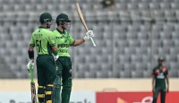 বাংলাদেশের বিপক্ষে ঝড় তুললেন মাজ সাদাকাত, মাত্র ৩১ বলে ফিফটি—১২ ওভারে পাকিস্তানের রান একশোর দোরগোড়ায়